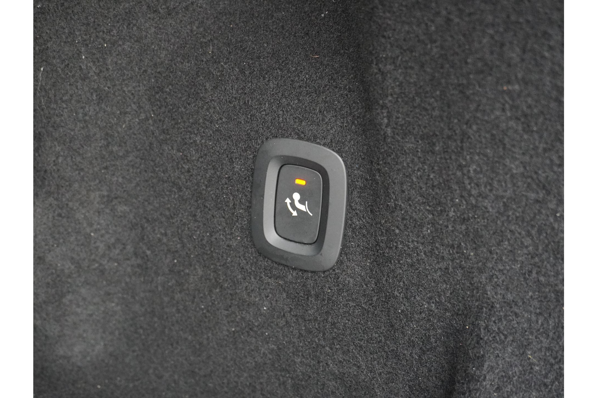 43554693-10.jpg